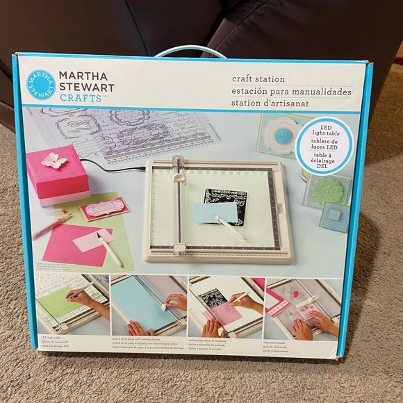 Martha Stewart Crafts LED Light Table Craft Station 12” Square Glass Template